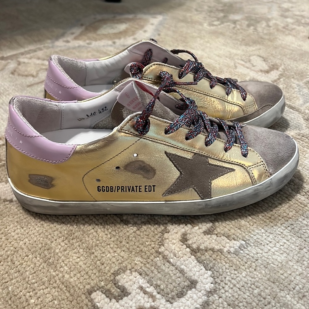 Golden Goose Superstars